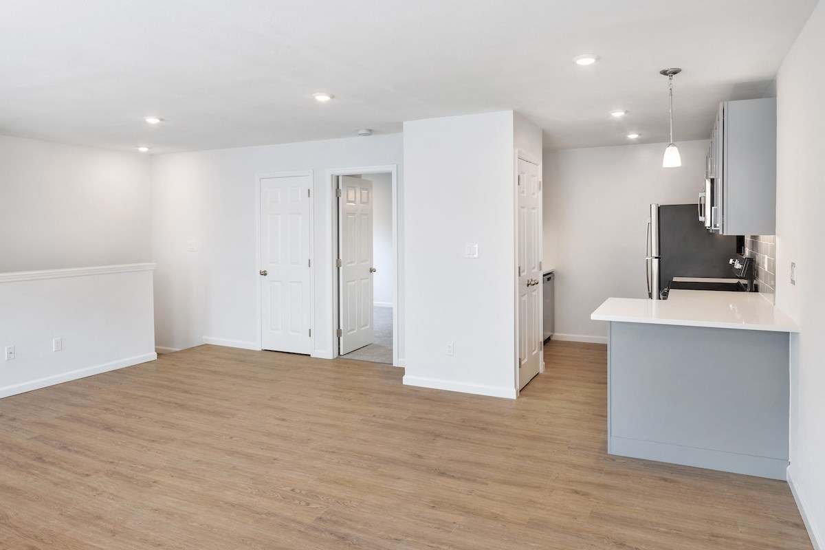 Norwich Gate Apartments, 600 Pine Hollow Road, East Norwich, NY RentCafe